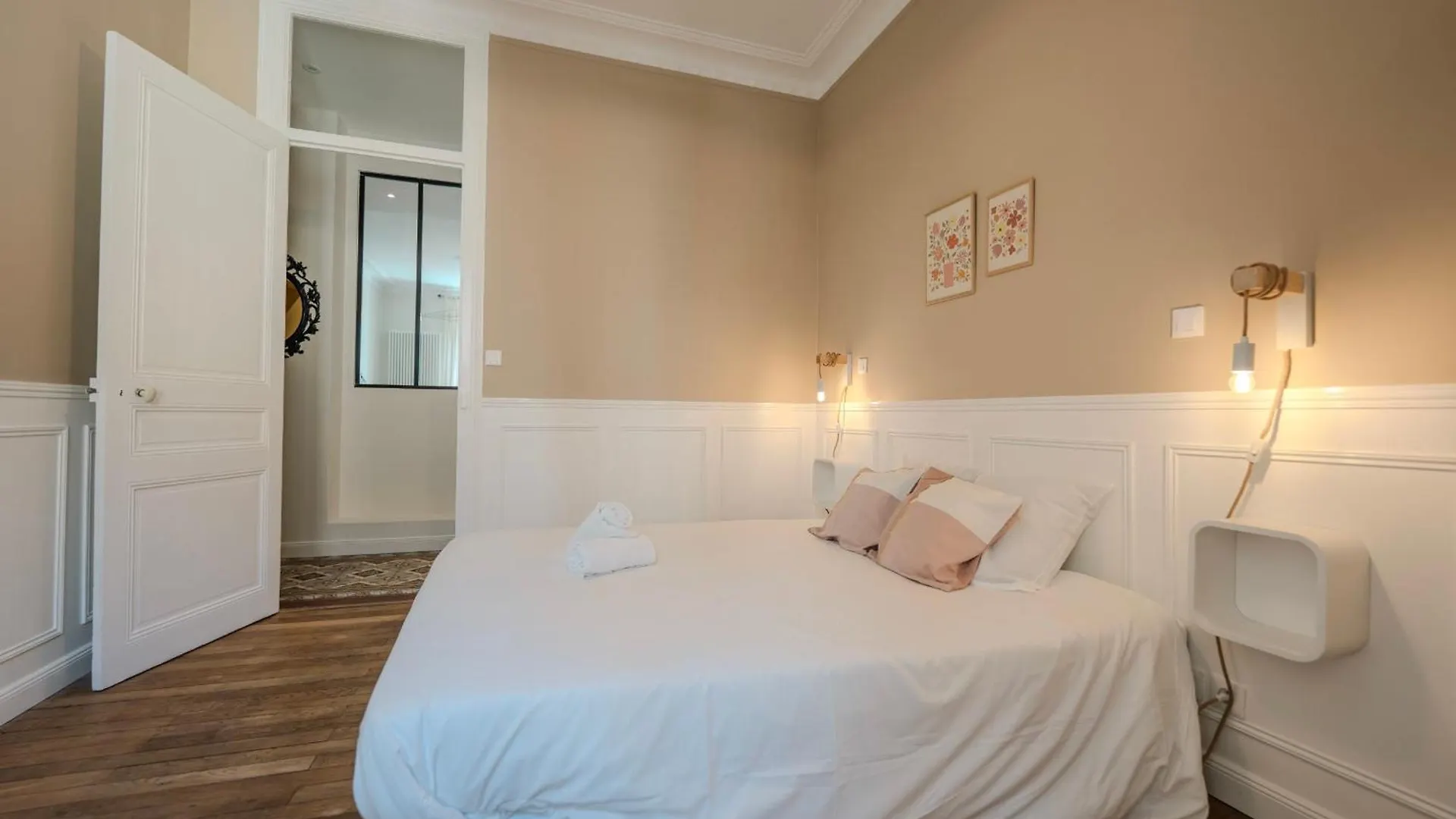 #Hw Le Mazet Hyper-Centre Haussmanian Apartment Grenoble France