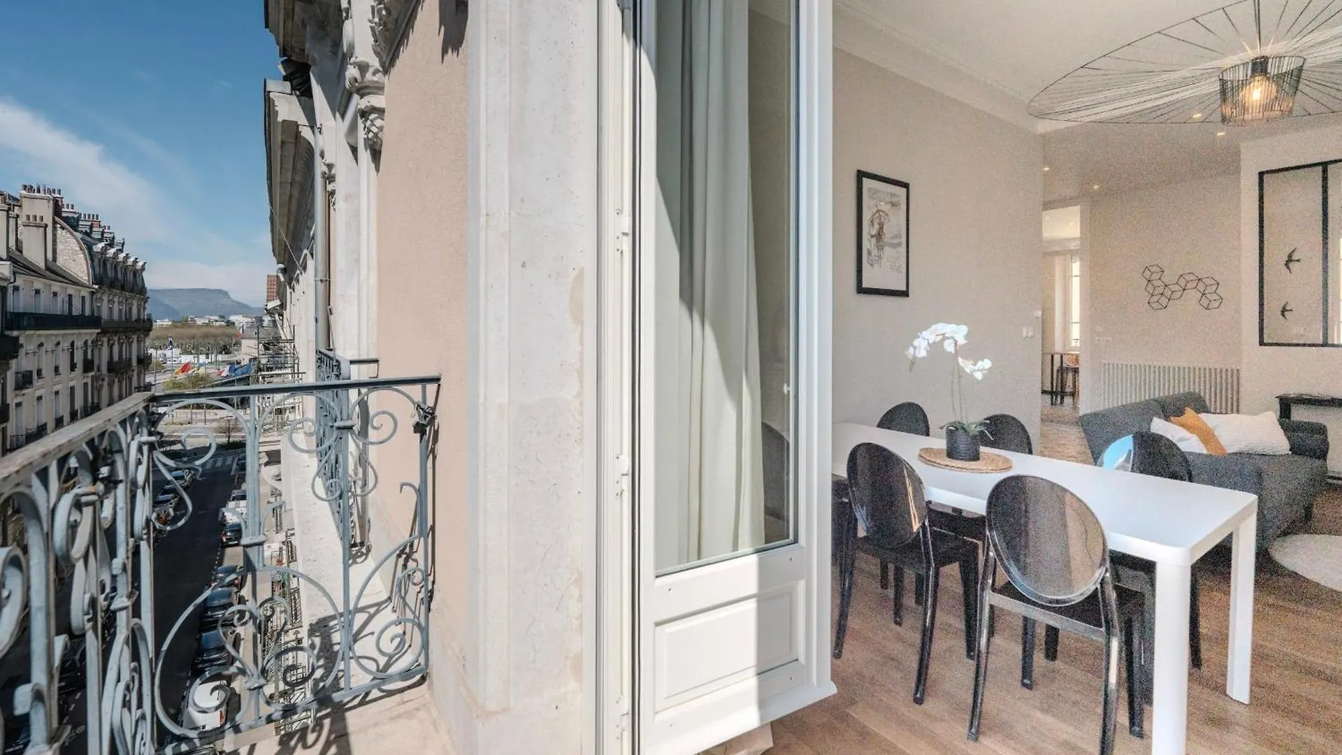 #Hw Le Mazet Hyper-Centre Haussmanian Apartment Grenoble